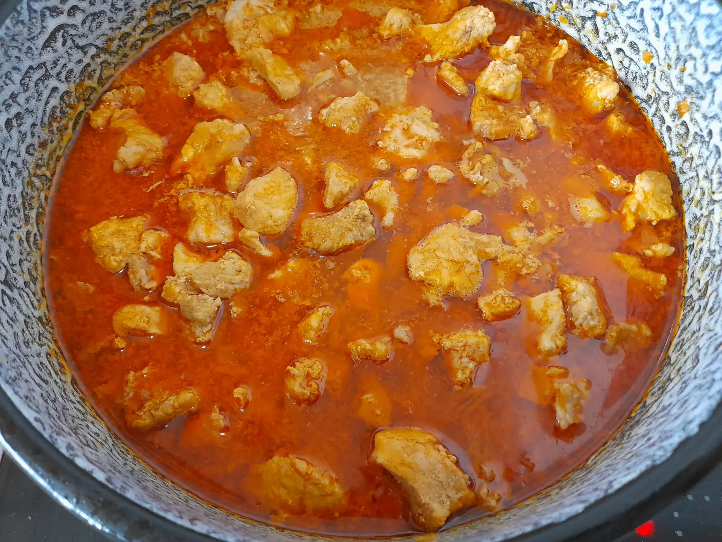 Sertéspörkölt lapockából